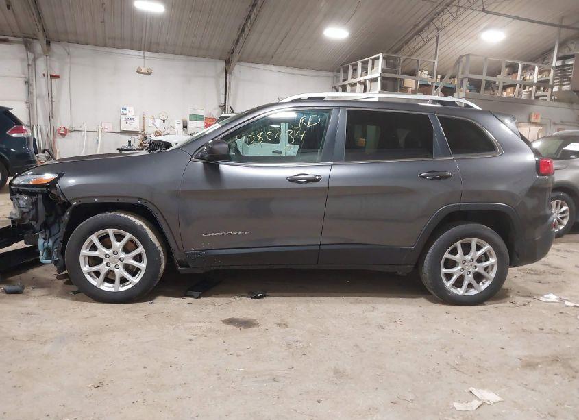 Photo 14 of 2016 Jeep Cherokee LATITUDE (VIN 1C4PJLCB8GW201226)
