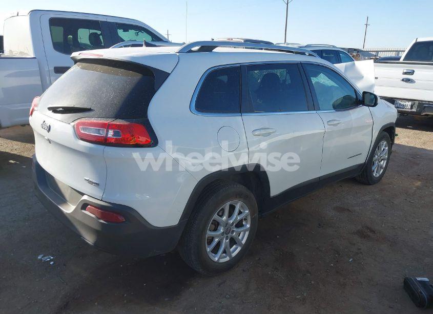 Photo 4 of 2016 Jeep Cherokee LATITUDE (VIN 1C4PJLCB8GW230578)