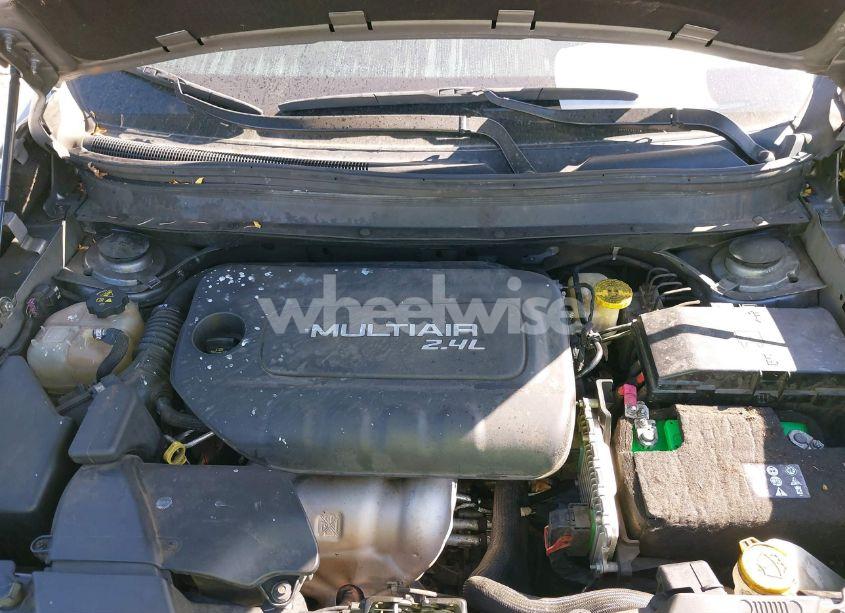 Photo 10 of 2016 Jeep Cherokee LATITUDE (VIN 1C4PJLCB8GW234338)