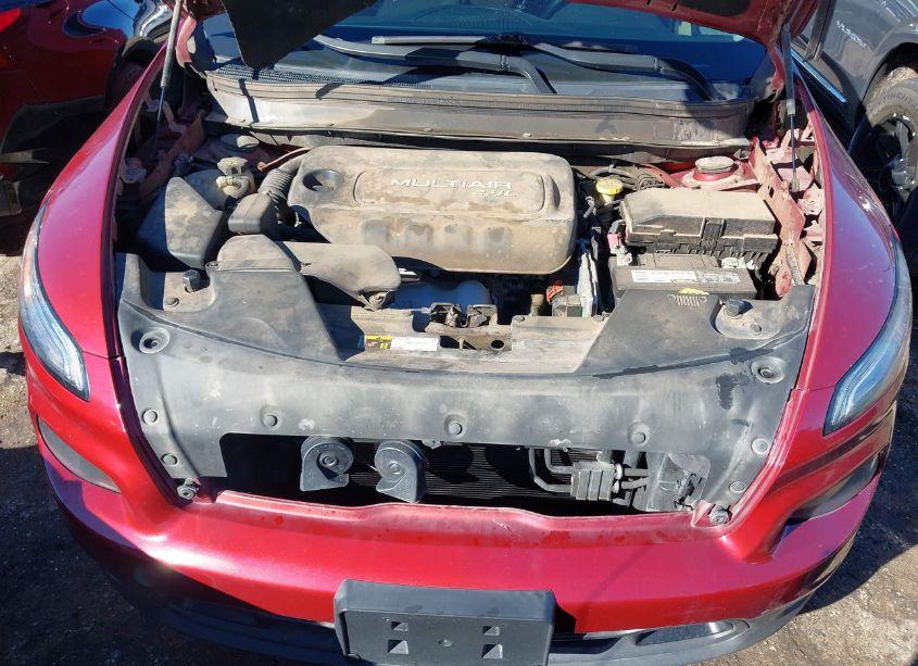 Photo 10 of 2016 Jeep Cherokee LATITUDE (VIN 1C4PJLCB8GW319728)