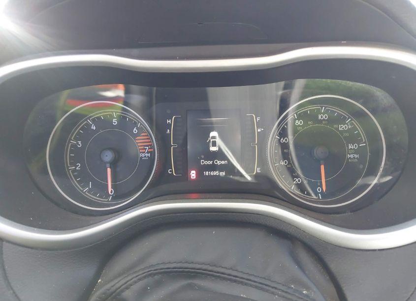 Photo 7 of 2016 Jeep Cherokee LATITUDE (VIN 1C4PJLCB8GW319728)