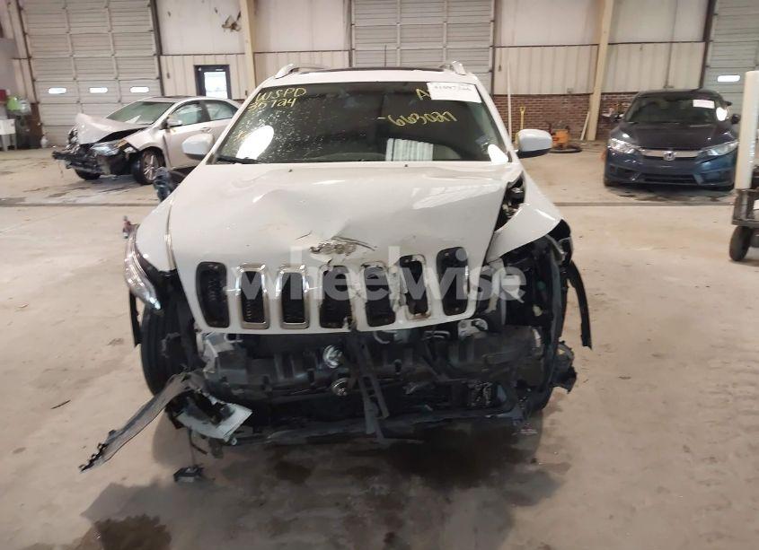 Photo 13 of 2017 Jeep Cherokee LATITUDE FWD (VIN 1C4PJLCB8HW663027)