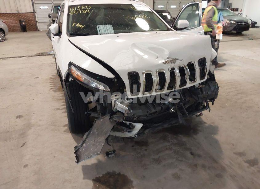 Photo 18 of 2017 Jeep Cherokee LATITUDE FWD (VIN 1C4PJLCB8HW663027)