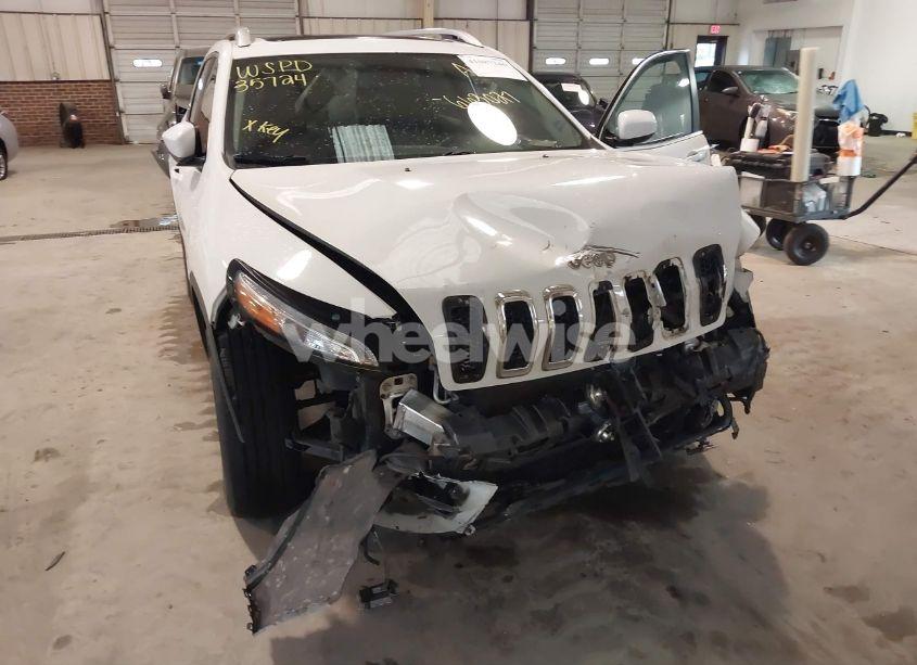 Photo 19 of 2017 Jeep Cherokee LATITUDE FWD (VIN 1C4PJLCB8HW663027)