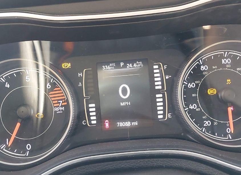 Photo 7 of 2019 Jeep Cherokee LATITUDE (VIN 1C4PJLCB8KD108971)