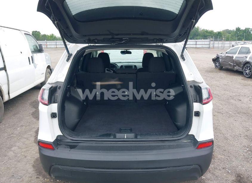 Photo 17 of 2019 Jeep Cherokee LATITUDE FWD (VIN 1C4PJLCB8KD145129)