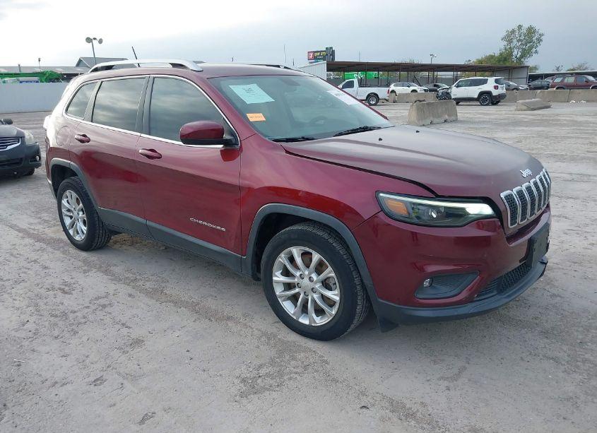 2019 Jeep Cherokee LATITUDE (VIN 1C4PJLCB8KD153473) main photo