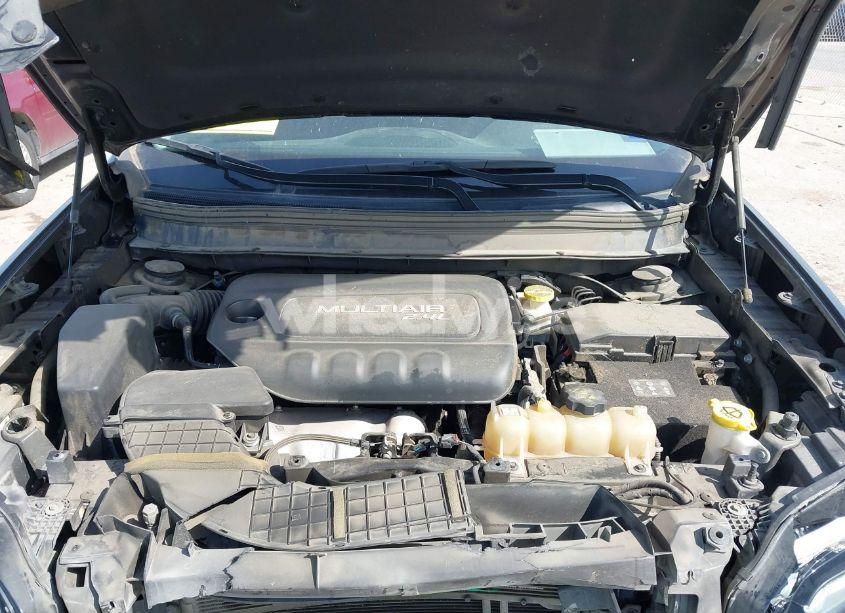 Photo 10 of 2019 Jeep Cherokee LATITUDE FWD (VIN 1C4PJLCB8KD175764)