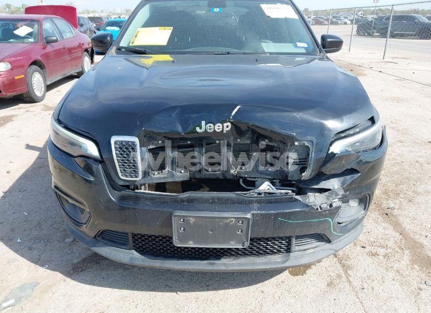 Photo 6 of 2019 Jeep Cherokee LATITUDE FWD (VIN 1C4PJLCB8KD175764)