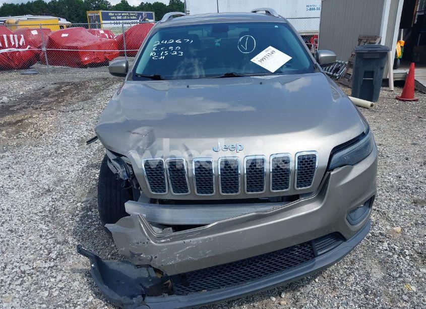 Photo 11 of 2019 Jeep Cherokee LATITUDE FWD (VIN 1C4PJLCB8KD242671)