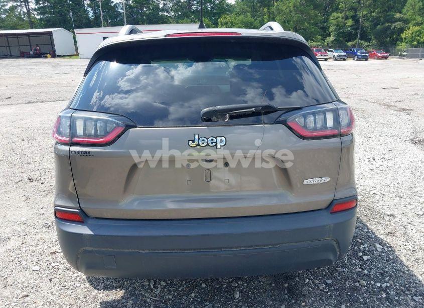 Photo 15 of 2019 Jeep Cherokee LATITUDE FWD (VIN 1C4PJLCB8KD242671)