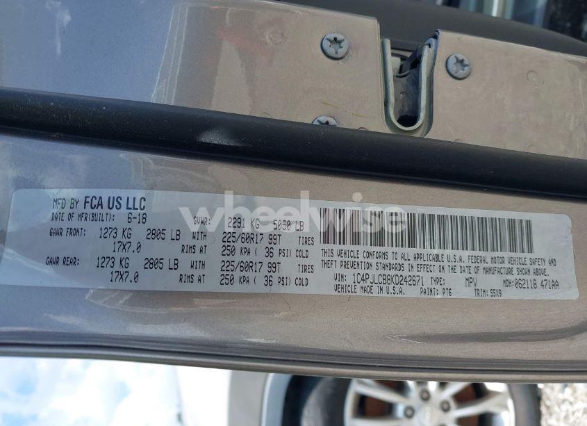 Photo 9 of 2019 Jeep Cherokee LATITUDE FWD (VIN 1C4PJLCB8KD242671)