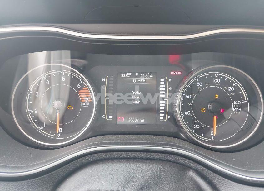 Photo 7 of 2020 Jeep Cherokee LATITUDE FWD (VIN 1C4PJLCB8LD525508)