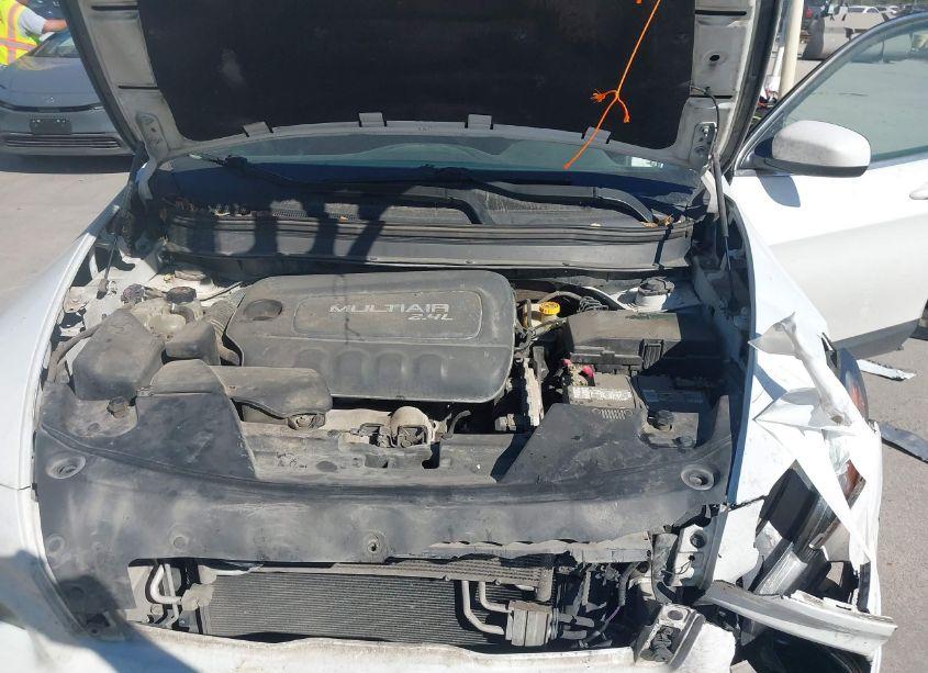 Photo 10 of 2014 Jeep Cherokee LATITUDE (VIN 1C4PJLCB9EW116358)