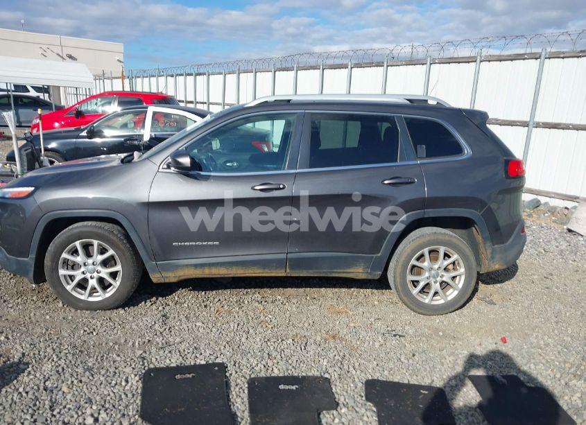 Photo 15 of 2014 Jeep Cherokee LATITUDE (VIN 1C4PJLCB9EW323848)