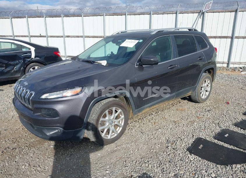 Photo 2 of 2014 Jeep Cherokee LATITUDE (VIN 1C4PJLCB9EW323848)