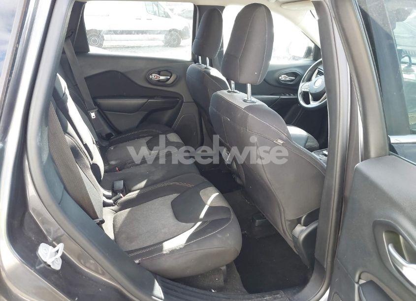 Photo 8 of 2014 Jeep Cherokee LATITUDE (VIN 1C4PJLCB9EW323848)