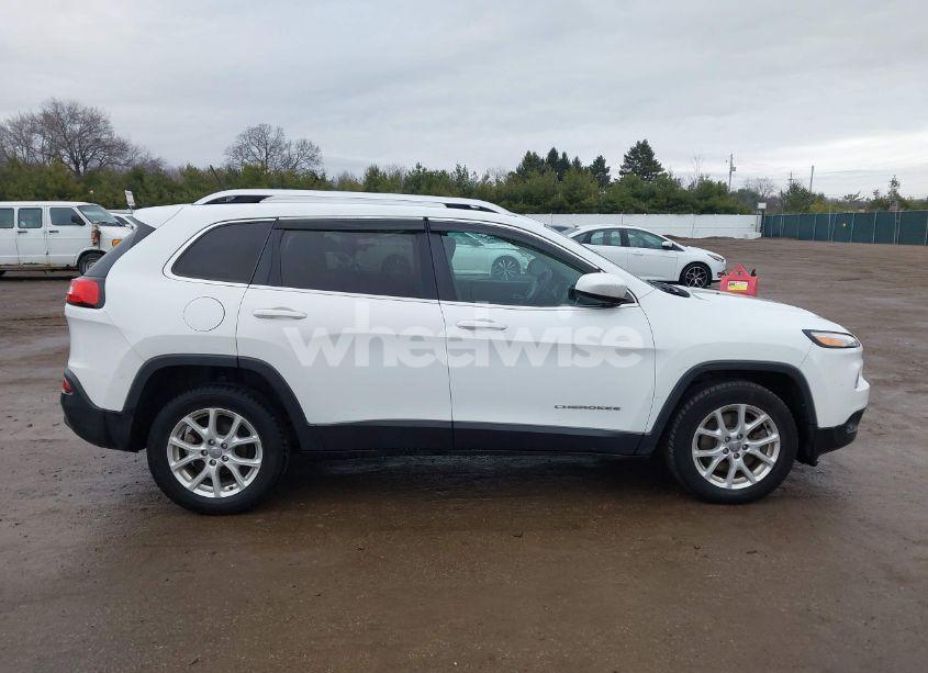 Photo 13 of 2015 Jeep Cherokee LATITUDE (VIN 1C4PJLCB9FW662997)