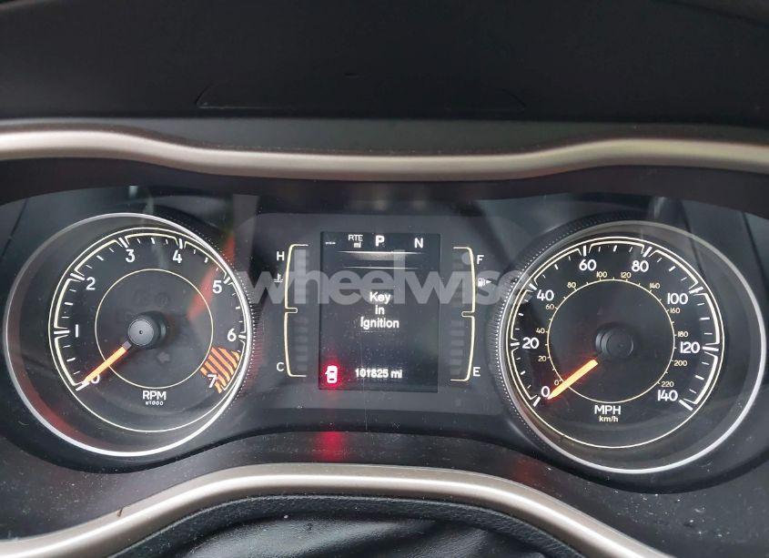 Photo 7 of 2015 Jeep Cherokee LATITUDE (VIN 1C4PJLCB9FW662997)