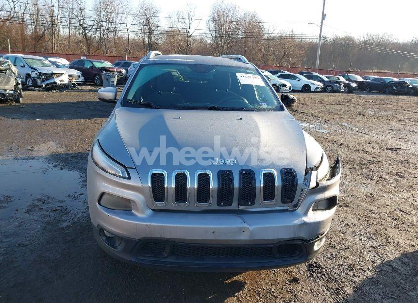 Photo 12 of 2015 Jeep Cherokee LATITUDE (VIN 1C4PJLCB9FW670601)
