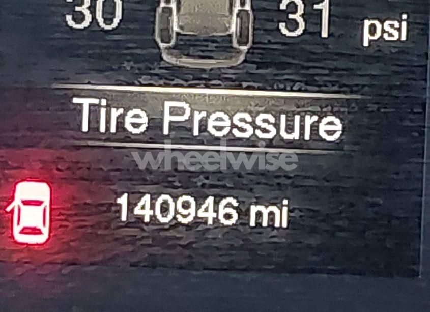 Photo 15 of 2015 Jeep Cherokee LATITUDE (VIN 1C4PJLCB9FW683705)