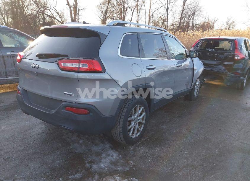 Photo 4 of 2015 Jeep Cherokee LATITUDE (VIN 1C4PJLCB9FW683705)