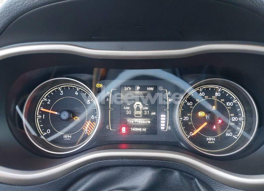 Photo 7 of 2015 Jeep Cherokee LATITUDE (VIN 1C4PJLCB9FW683705)