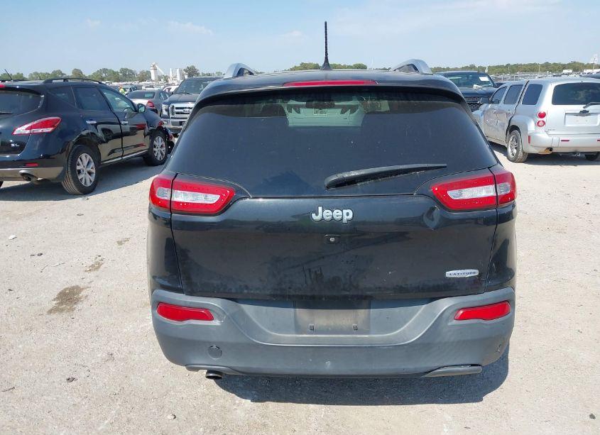 Photo 15 of 2015 Jeep Cherokee LATITUDE (VIN 1C4PJLCB9FW694218)