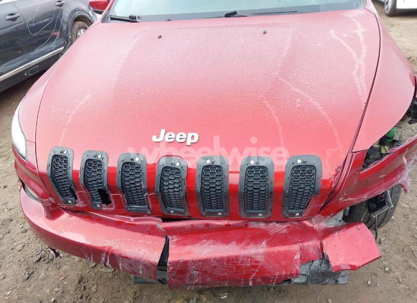 Photo 13 of 2015 Jeep Cherokee LATITUDE (VIN 1C4PJLCB9FW694851)