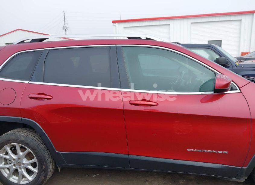 Photo 14 of 2015 Jeep Cherokee LATITUDE (VIN 1C4PJLCB9FW694851)
