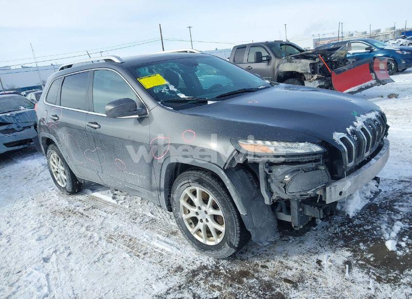 2015 Jeep Cherokee LATITUDE (VIN 1C4PJLCB9FW760878) main photo