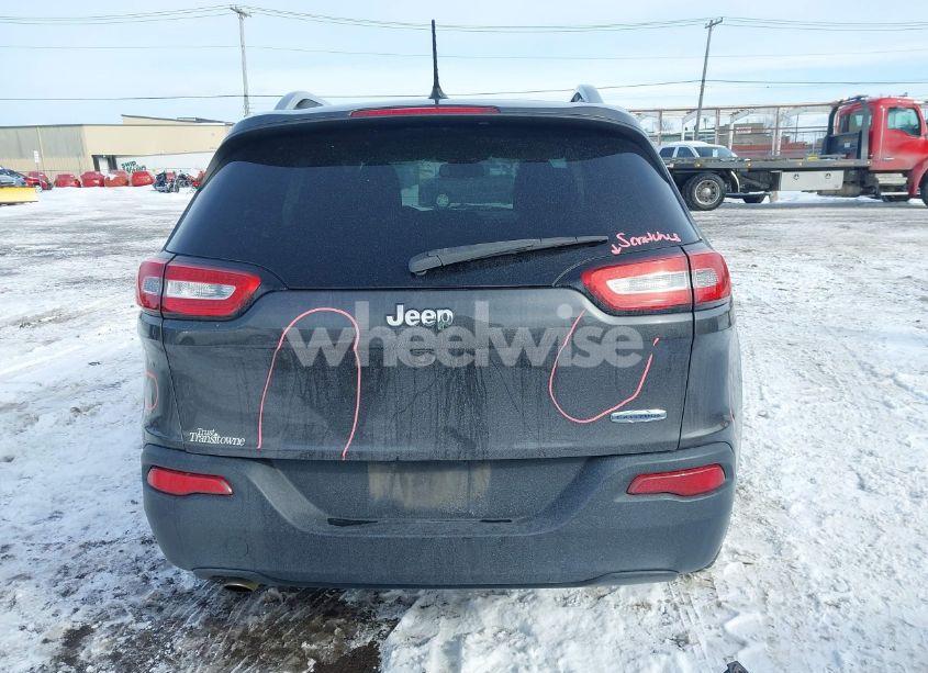 Photo 16 of 2015 Jeep Cherokee LATITUDE (VIN 1C4PJLCB9FW760878)