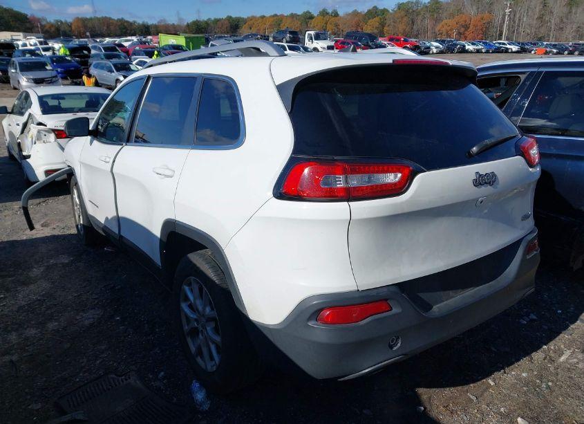 Photo 3 of 2015 Jeep Cherokee LATITUDE (VIN 1C4PJLCB9FW782959)