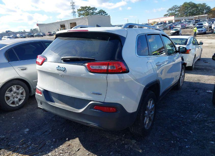 Photo 4 of 2015 Jeep Cherokee LATITUDE (VIN 1C4PJLCB9FW782959)