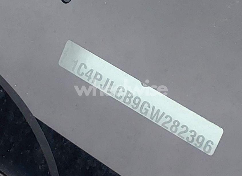 Photo 9 of 2016 Jeep Cherokee NORTH (VIN 1C4PJLCB9GW282396)