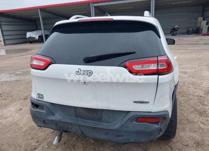 Photo 16 of 2017 Jeep Cherokee LATITUDE FWD (VIN 1C4PJLCB9HW572123)