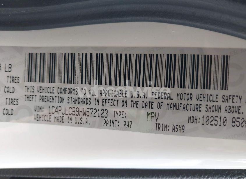 Photo 9 of 2017 Jeep Cherokee LATITUDE FWD (VIN 1C4PJLCB9HW572123)