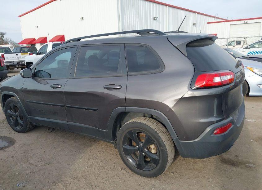 Photo 14 of 2018 Jeep Cherokee LATITUDE FWD (VIN 1C4PJLCB9JD510898)