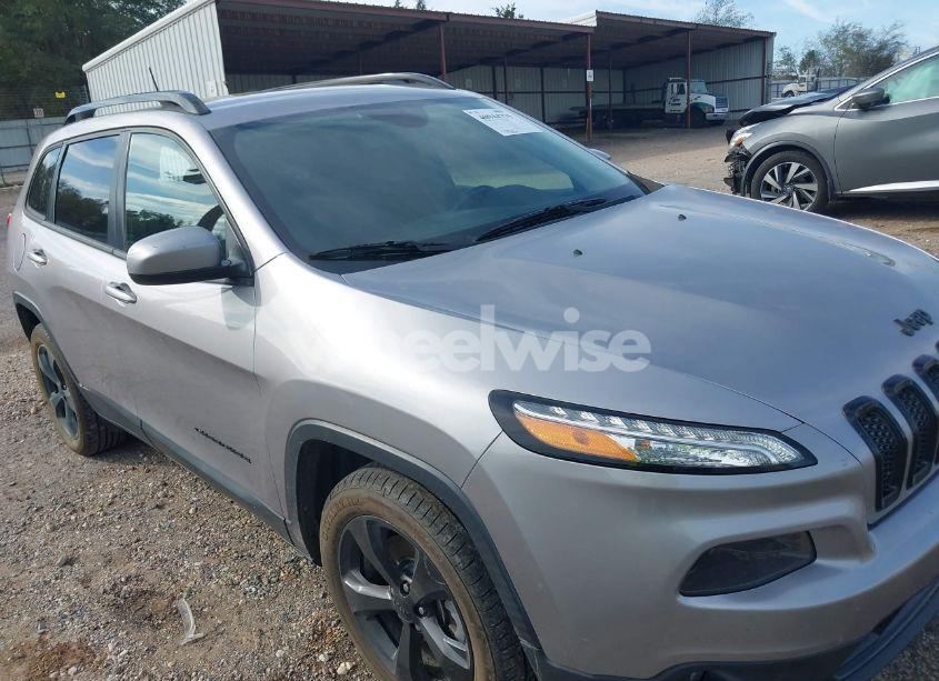 2018 Jeep Cherokee LATITUDE FWD (VIN 1C4PJLCB9JD542315) main photo