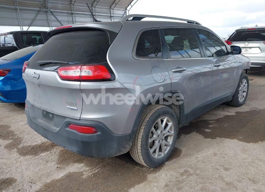Photo 4 of 2018 Jeep Cherokee LATITUDE FWD (VIN 1C4PJLCB9JD560653)