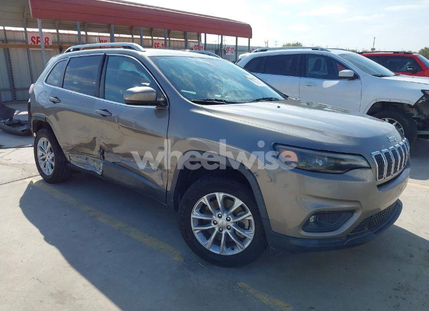 2019 Jeep Cherokee LATITUDE (VIN 1C4PJLCB9KD187597) main photo