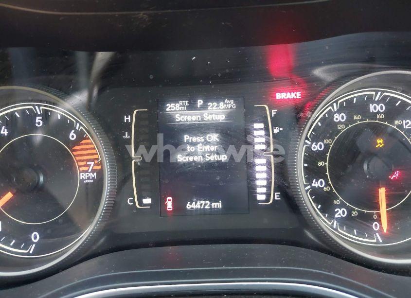 Photo 7 of 2019 Jeep Cherokee LATITUDE (VIN 1C4PJLCB9KD187597)