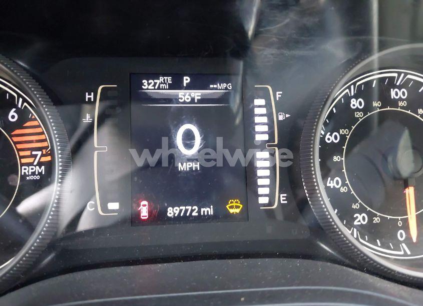 Photo 16 of 2019 Jeep Cherokee LATITUDE FWD (VIN 1C4PJLCB9KD272147)