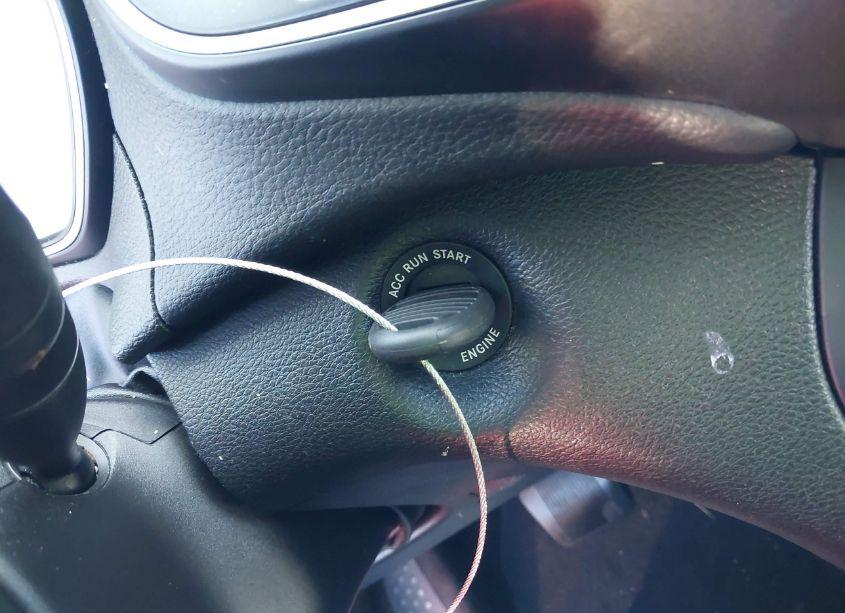 Photo 11 of 2019 Jeep Cherokee LATITUDE FWD (VIN 1C4PJLCB9KD307995)