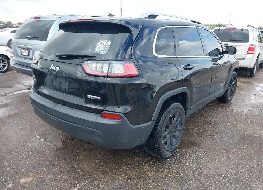 Photo 4 of 2019 Jeep Cherokee LATITUDE FWD (VIN 1C4PJLCB9KD307995)