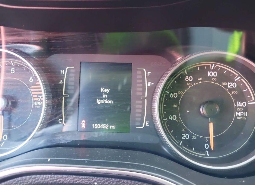 Photo 7 of 2019 Jeep Cherokee LATITUDE FWD (VIN 1C4PJLCB9KD307995)