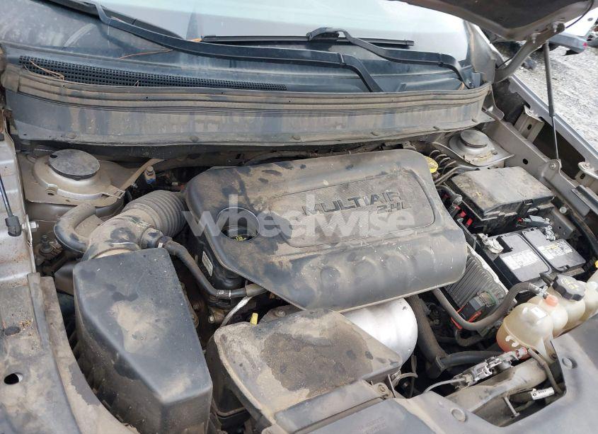 Photo 10 of 2019 Jeep Cherokee LATITUDE (VIN 1C4PJLCB9KD326174)