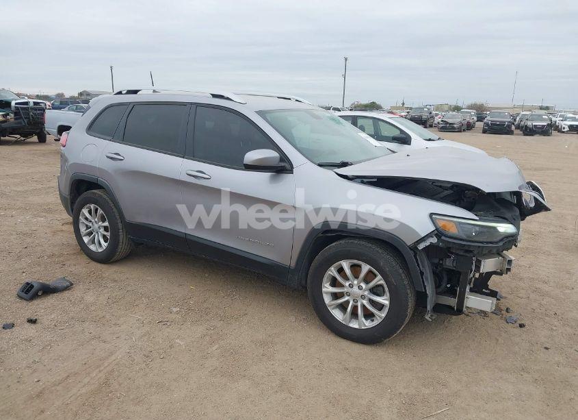 2020 Jeep Cherokee LATITUDE FWD (VIN 1C4PJLCB9LD552992) main photo