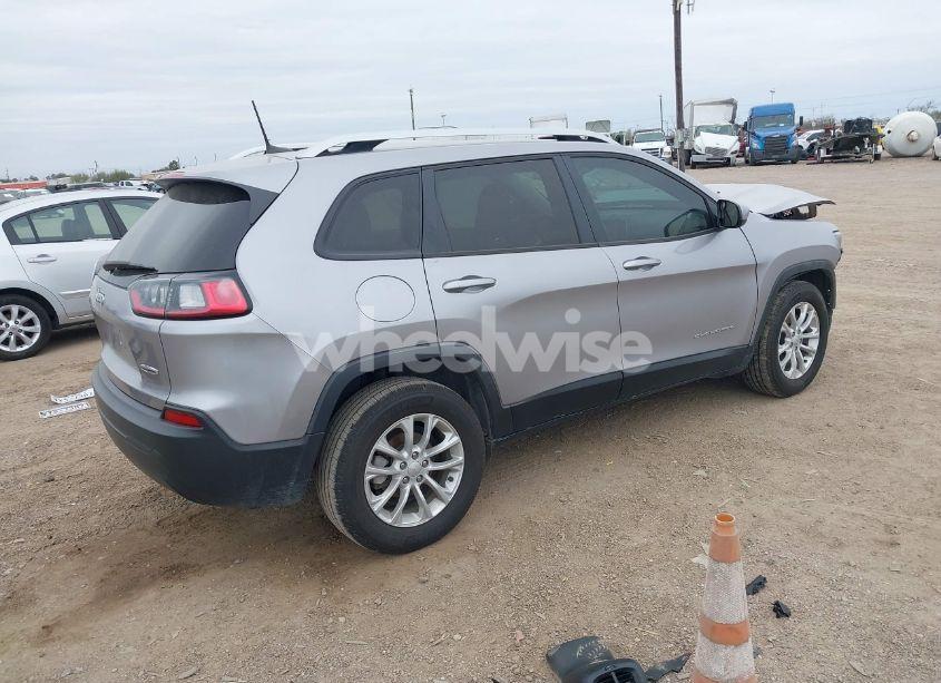 Photo 4 of 2020 Jeep Cherokee LATITUDE FWD (VIN 1C4PJLCB9LD552992)