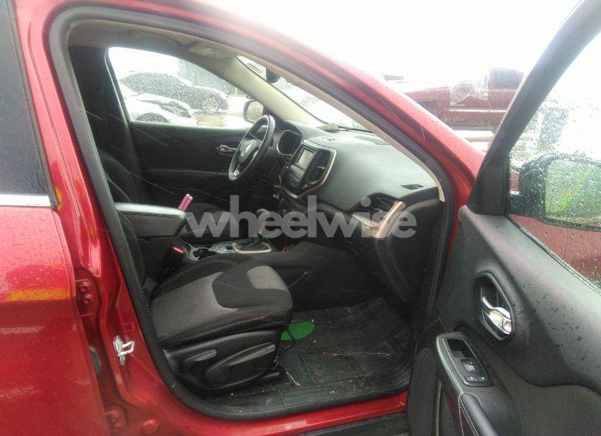 Photo 5 of 2014 Jeep Cherokee LATITUDE (VIN 1C4PJLCBXEW206148)